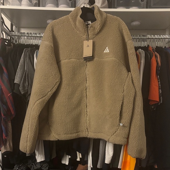 Nike ACG Casual Tan Jacket - Picture 1 of 9